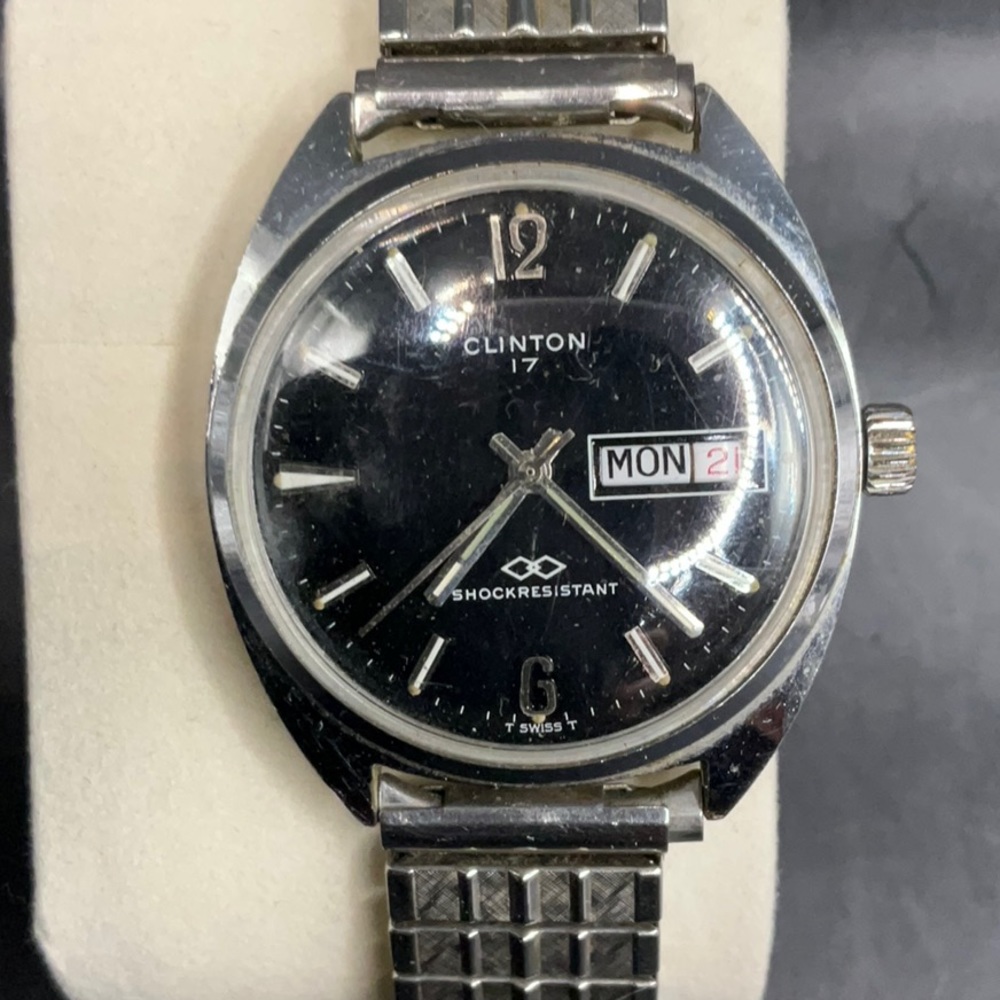Vintage Clinton Mens Mechanical Watch Black Dial 17J Day/Date Runs